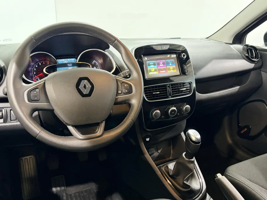 Renault Clio 90PK TCe Limited | Airco | Navi | Parkeersensoren | Cruise Control | Bluetooth | Lichtmetalen Velgen | Keyless Entry | Elektrische Ramen & Spiegels | Armsteun |