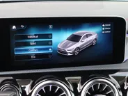 Mercedes-Benz CLA 180 Business Solution AMG l Keyless l Achteruitrijcamera l Stoelverwarming l Ambiente lichtpakket