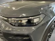 Volkswagen Tayron 1.5 272pk DSG eHybrid R-Line Edition · Panoramadak · 360 Camera · Wegklapbare Trekhaak · Alarm · 20'' Inch · 17-12-2029 of 100.000km