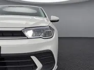 Volkswagen Polo 1.0 TSI 95pk Life Edition · Camera · Apple/Android Car Play · P-Sensoren · Airco · Trekhaak · 15'' Inch · Garantie t/m 29-09-2028 of 100.000km