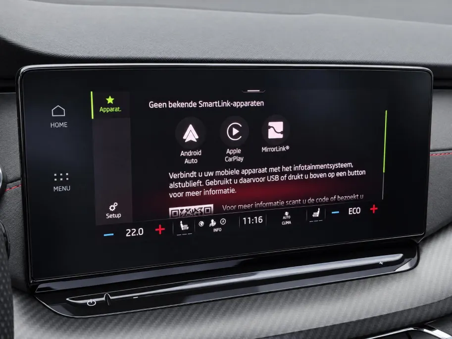 Škoda Octavia Combi 1.4 TSI RS iV PHEV 245pk DSG Business · Trekhaak inklap · Panoramadak · Camera · Head-Up Display · Dodehoeksensor · Keyless · Matrix LED ·