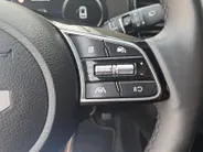 Kia Ceed 1.0T Design Edition | Stoel en stuurverwarming | Dodehoek detectie | Navigatie | Camera | Apple carplay / Android Auto | JBL sound system |