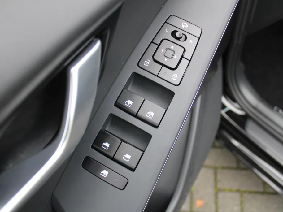 Kia Niro 1.6 GDi Hybrid DynamicLine | BTW Auto | Camera | Cruise adapt. | Clima | 16' LM | Navi | Keyless | Apple Carplay/Android Auto |
