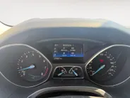 Ford Focus Wagon 1.0 Titanium 125 pk | Airco | Navigatie | LM Velgen | Dealer onderhouden!
