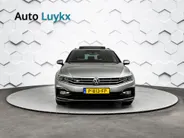 Volkswagen Passat Variant 1.5 TSI R-Line Business + DSG Automaat | Panoramadak | Trekhaak | Elektrische Stoelen