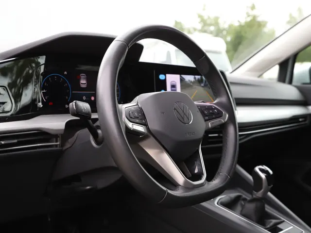 Volkswagen Golf 1.0 TSI Life  | CAMERA | ACC  | APPLE | LED | PDC