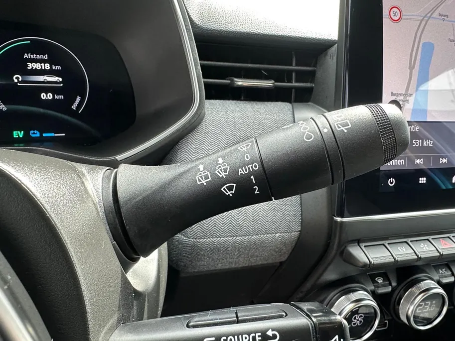 Renault Clio 1.6 E-Tech Full Hybrid 145 techno | Cruise & Climate Control | Camera | Parkeersensoren | Apple Carplay & Android Auto | Navigatie | LMV | 12 Maanden BOVAG Garantie