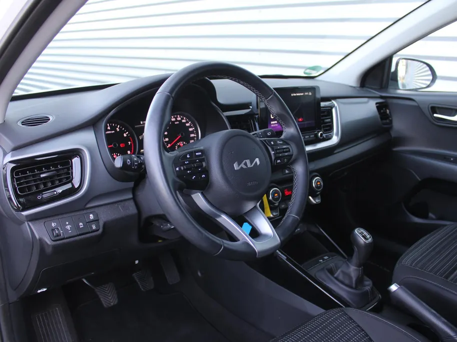 Kia Stonic 1.0 T-GDi MHEV DynamicLine | Navi | Clima | Cruise | All season banden | 15' LM | Camera | LED |