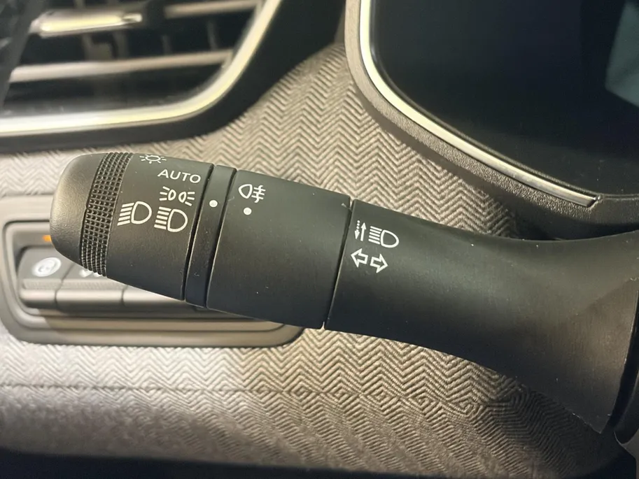 Renault Clio 145PK E-Tech Full Hybrid Techno Automaat | 1e eigenaar | Camera | Parkeersensoren | Climate Control | Apple CarPlay/Android Auto | Cruise Control | Lichtmetalen Velgen | Full LED | Digital Cockpit |