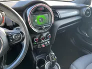MINI Cooper Cabrio 1.5 Salt Sportieve frisse cabrio, genieten met open dak!