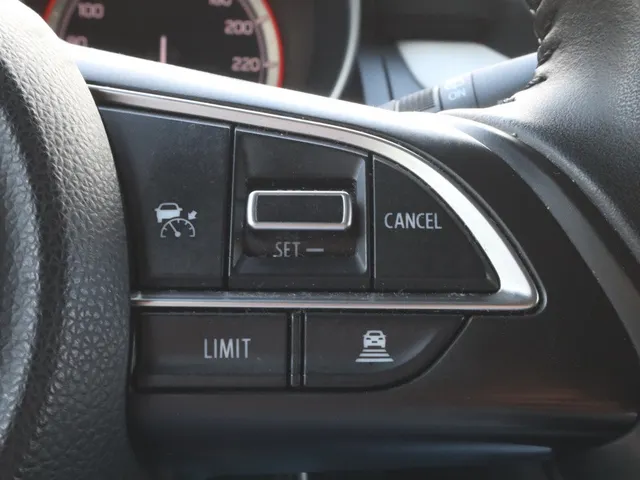 Suzuki Swift 1.2 Select Hybrid AdaptiveCruise | Carplay | All Seasons VERKOCHT