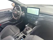 Ford Focus Wagon 1.0 EcoBoost Hybrid ST Line | Winterpack | Apple Carplay / Android auto | Parkeersensoren voor + achter