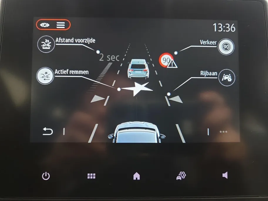 Renault Clio 1.0 TCe 90 GPF evolution | Carplay | Cruise Control | Bluetooth | Elektrische Spiegels | Parkeersensoren | Airco | 12 Maanden BOVAG Garantie |