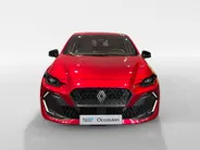 Renault Clio 1.8 Hybrid 160 evolution Direct uit voorraad leverbaar! | 5 jaar garantie | Staat in de showroom bij Renault Den Haag! |