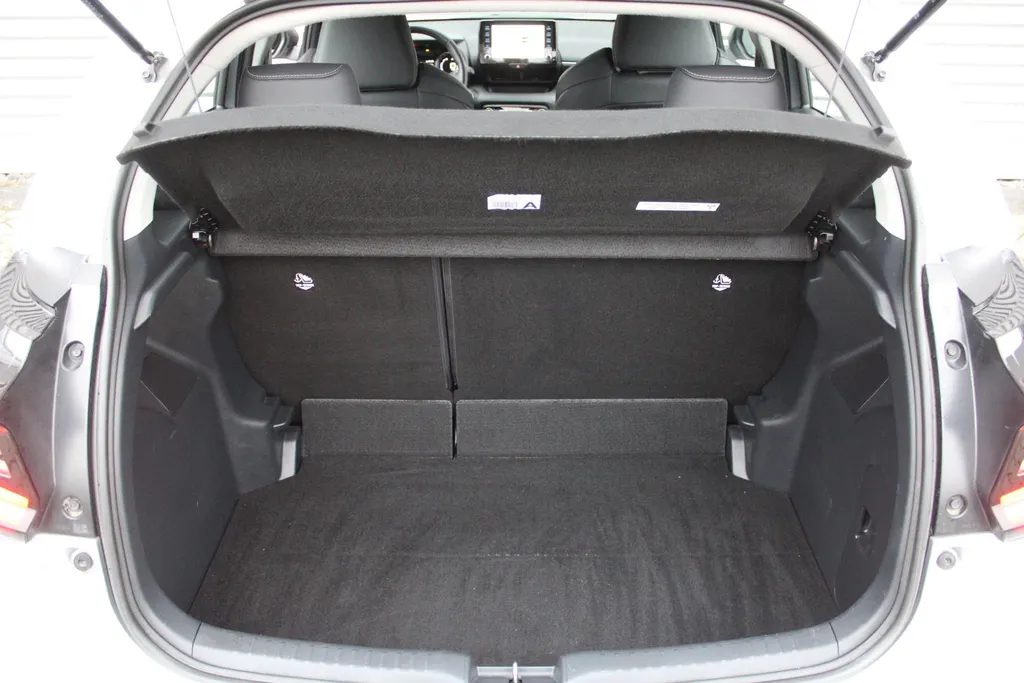 Mazda 2 Hybrid 1.5 Agile | Airco | Cruise | Stoelverwarming | 15' LM | Comfort & Safety pakket |