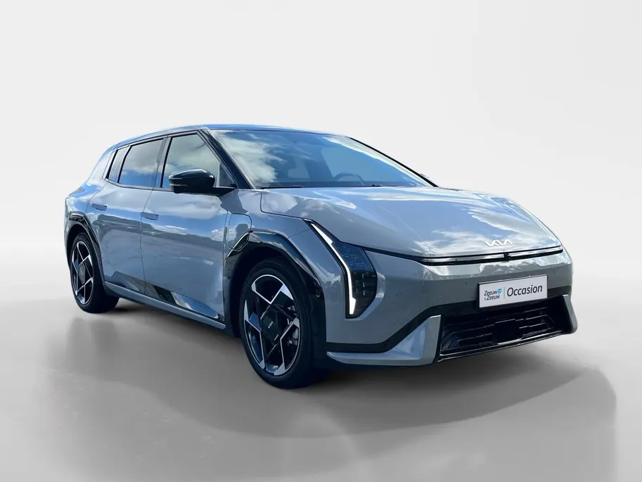 Kia EV4 GT-PlusLine 81.4 kWh | *584 WLTP* | *Meest Luxe uitvoering* | 360° Camera | Harman/Kardon Audiosystem | Schuif-/Kanteldak | Stoelverwarming-/Ventilatie | Memory Seats
