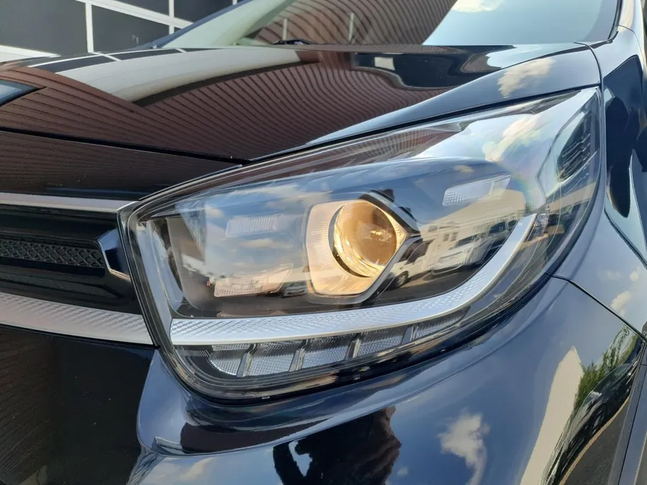 Kia Picanto 1.0T X-Line 5p | Stoel en stuurverwarming | Navigatie | Climate control | Keyless met startknop | Lederen bekleding | Apple Carplay / Android Auto |