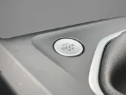 Volkswagen Golf 1.5TSI/150PK Active · Navigatie · Camera + Parkeersensoren · Apple/Android · Garantie t/m 06-02-2028 of 100000km