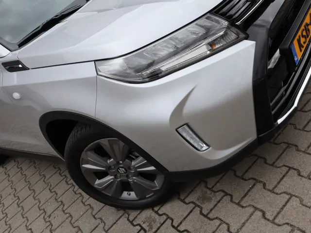 Suzuki Vitara 1.4 BoosterJet Hybrid Select Automaat All Seasons | Carplay | Adaptive Cruise