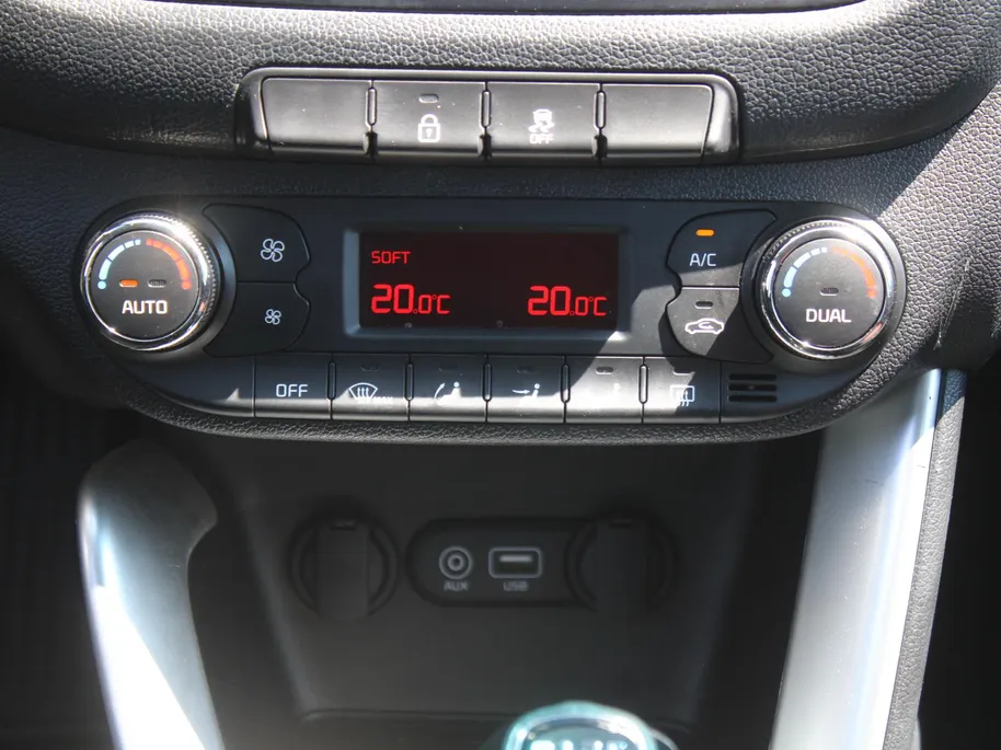 Kia cee'd Sportswagon 1.0 T-GDi Design Edition | Trekhaak | Camera | Clima | 17' LM | Cruise | Navi | Apple Carplay/Android Auto |