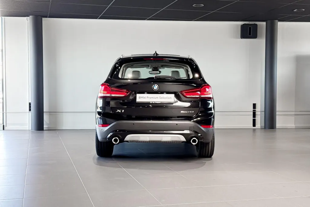 BMW X1 sDrive20i Business Edition Plus