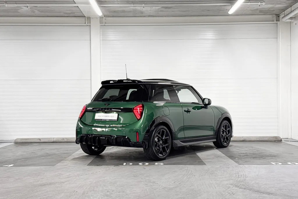 MINI Cooper 3-deurs Cooper C John Cooper Works M