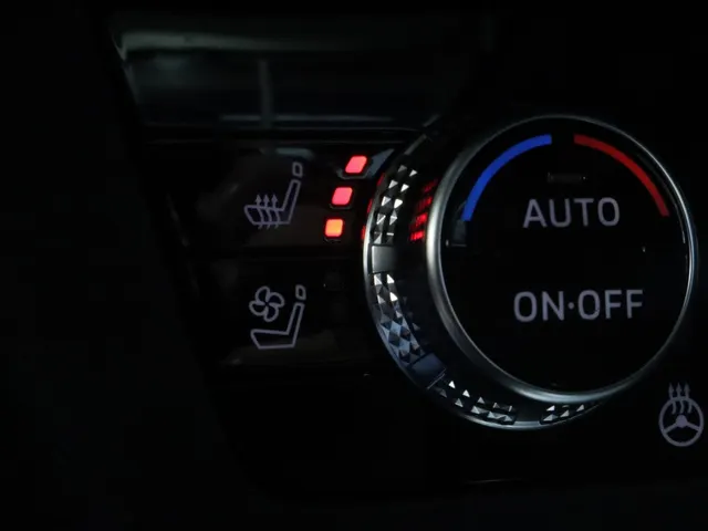 Mitsubishi Outlander 2.4 PHEV Instyle Trekhaak | Panodak | Adaptive Cruise | All Seas