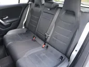 Mercedes-Benz A-Klasse 250 e Business Solution AMG