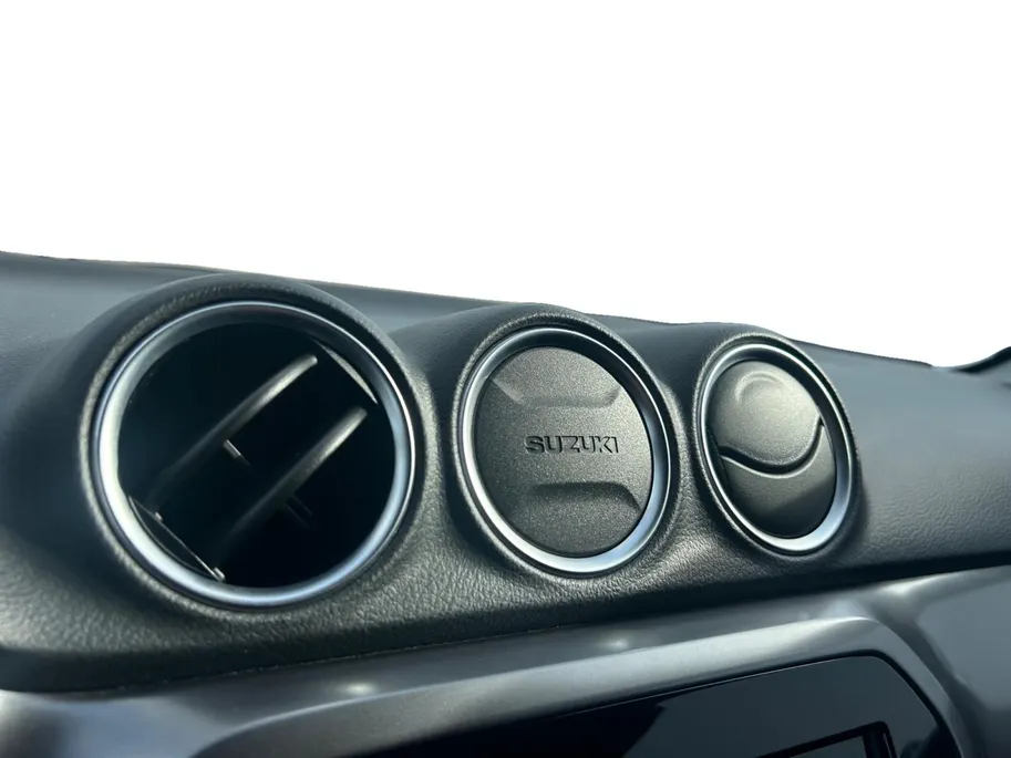 Suzuki Vitara 1.5 Hybrid Select Rhino Edition |achteruitrijcamera| LED koplampen| Apple Carplay/Android Auto| climate controle|