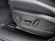 Audi Q5 2.0 TFSI e-hybrid 299PK S-tronic Quattro S Line · Panoramadak · Leder · 360 Camera · Drive select ·  Wegklapbare Trekhaak · Garantie t/m 21-05-2030 of 120000km