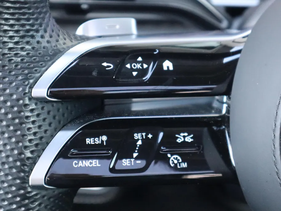 Mercedes-Benz GLE 400 e 4MATIC AMG Line l Panoramadak l Stoelverwarming l Ambiente lichtpakket l Keyless