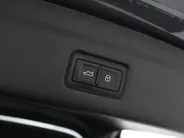 Audi Q6 e-tron Sportback S edition performance 306pk 100 kWh · SOH 97,8% · Panoramadak · Wegklapbare Trekhaak · 360 Camera · Stoelverwarming voor+achter · Bijrijder Display · 19'' Inch · Garantie t/m 10-08-2030 of 100.000km