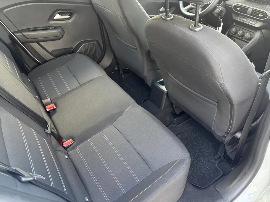 Dacia Sandero Stepway 1.0 TCe 110 Expression | Trekhaak | Dealer onderhouden | Camera | Airco