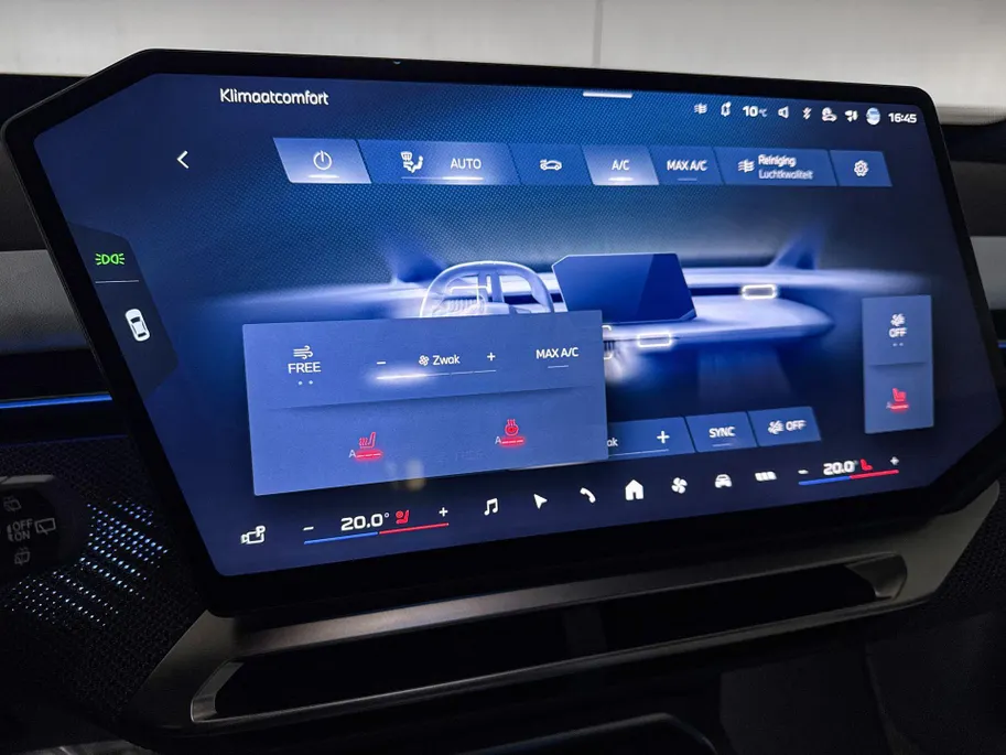 BMW iX3 50 xDrive 113 kWh