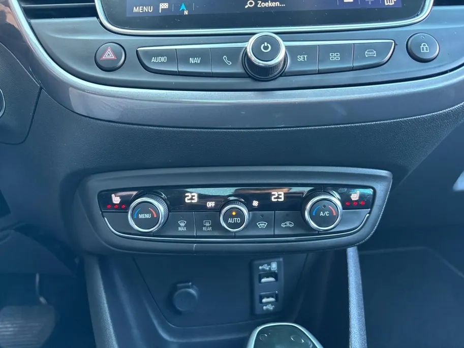 Opel Crossland X 1.2 Turbo Ultimate | trekhaak | HUD | Pano | Stoel/stuur/voorruitverwarming |