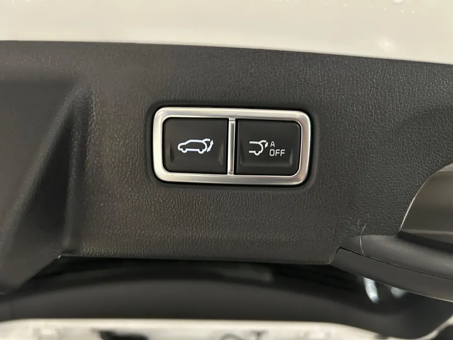 Kia Sorento 1.6 T-GDi Plug-in Hybrid 4WD DynamicPlusLine 7p | Glazen schuif-/kanteldak | BOSE premium geluidsinstallatie | Stoel- en stuurverwarming | NU €3000 inruilpremie!