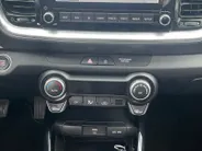 Kia Stonic 1.0 T-GDi MHEV DynamicPlusLine | Automaat | Navigatie | Climate control | Parkeer camera | Cruise control