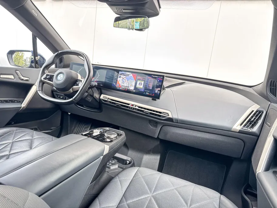 BMW iX xDrive40