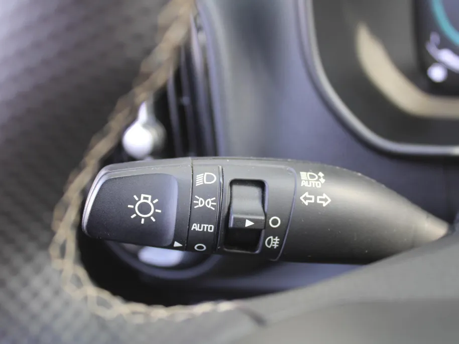 Kia Picanto 1.0 DPI GT-Line | Schuif-/kanteldak | Stuur-/stoelverwarming | Navi | Clima | Cruise | Camera | Leer | 16' LM | LED | Keyless |