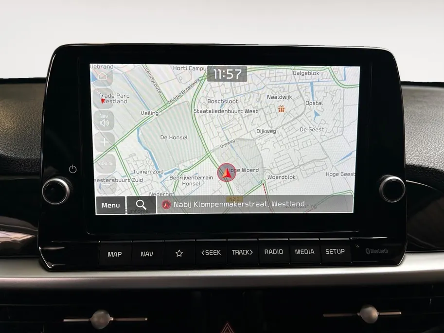 Kia Picanto 1.0 DPi DynamicPlusLine | Apple Carplay / Android Auto | Navigatiesysteem | Lichtsensor | Parkeersensoren + Camera Achter | Cruise Control | Climate Control | 15'Lichtmetalen Velgen