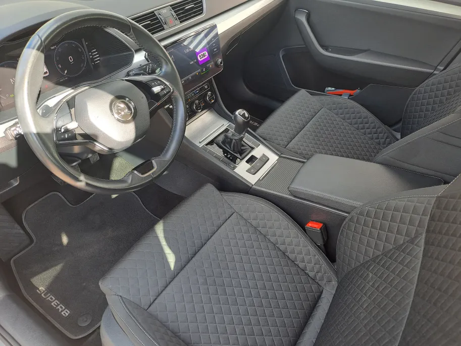 Škoda Superb Combi 1.5 TSI ACT Business Edition AUTOMAAT | Navigatie | Apple Carplay/Android Auto | Cruise / Sensoren