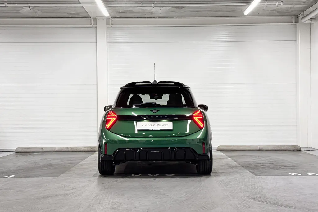 MINI Cooper 3-deurs Cooper C John Cooper Works M