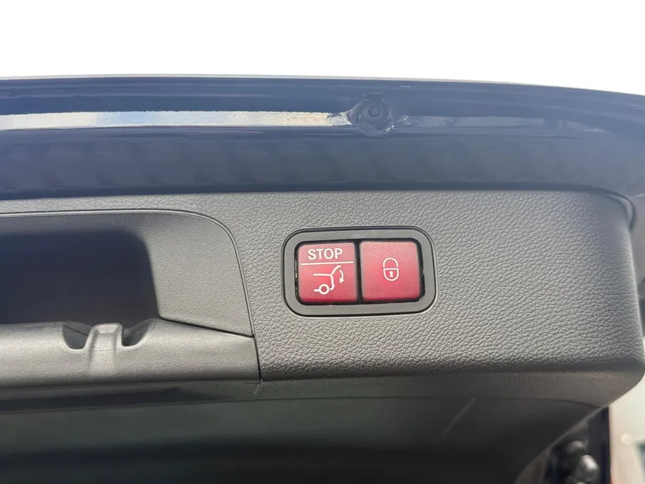 Mercedes-Benz GLC 350e 4MATIC Premium Plus | Head-Up Display | Lederen Elektr. Stoelen | Stoelverwarming | Achteruitrijcamera | Incl. Winterset! | 12 maanden garantie! |