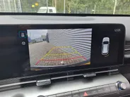 Hyundai Kona 1.6 GDI HEV Comfort Smart AUTOMAAT | Trekhaak | Stoel/Stuur verwarming | Camera | Navigatie | Adaptieve Cruise | Apple Carplay/Android Auto | Hybride