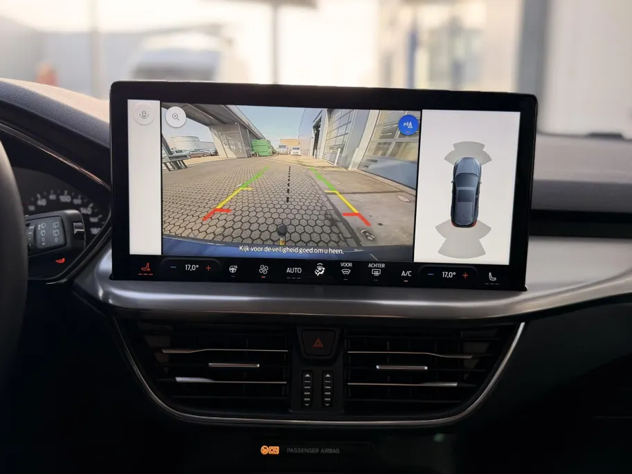Ford Focus Wagon 1.0 EcoBoost Hybrid Titanium TREKHAAK I  DRIVER ASSISTANCE PACK I WINTER PACK I APPLE CARPLAY / ANDROID AUTO I