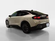 Nissan Leaf Evolve 75 kWh | NISSAN MORE 10 JAAR GARANTIE | 622 KM WLTP | 2500 EURO INRUILPREMIE | SNEL RIJDEN | BOSE | RONDOM CAMERA | CARPLAY |
