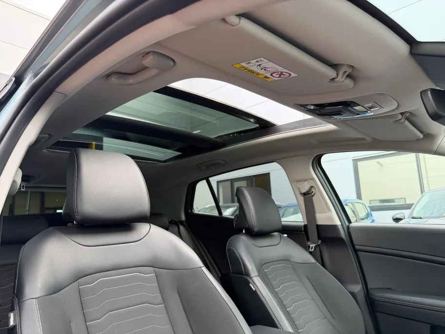 Kia Sportage 1.6 T-GDi PHEV DynamicPlusLine | Zeer nette auto | Open dak | Stoel & stuur verwarming | Apple CarPlay & Android Auto | Fabrieksgarantie t/m 6-2032 |