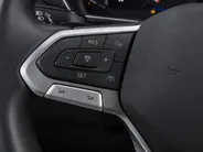 Volkswagen T-Cross 1.0TSI/116PK R-Line Camera + parkeersensoren · Apple/Android Car Play · Dodehoeksensoren · Garantie t/m 24-02-2028