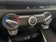 Kia Rio 1.0 TGDI DynamicLine Dealer onderhouden | Navigatie | Achteruitrijcamera | Trekhaak | Airco |