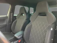 Škoda Karoq 1.5TSI/150PK ACT Sportline Business · Trekhaak · Camera · Stoelverwarming · Apple/Android Car Play · Navigatie ·